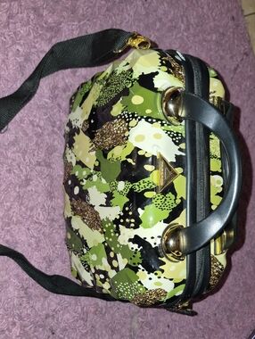 Triforce Hard Case Travel Handbag